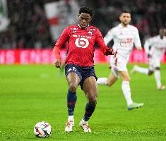 记者：沙特方面介入乔纳森-戴维争夺战，已为球员送上丰厚报价