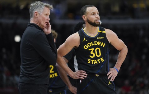 开云足球直播-科尔：库里、霍福德和铂金仍有时间限制 附加赛不会打40+分钟